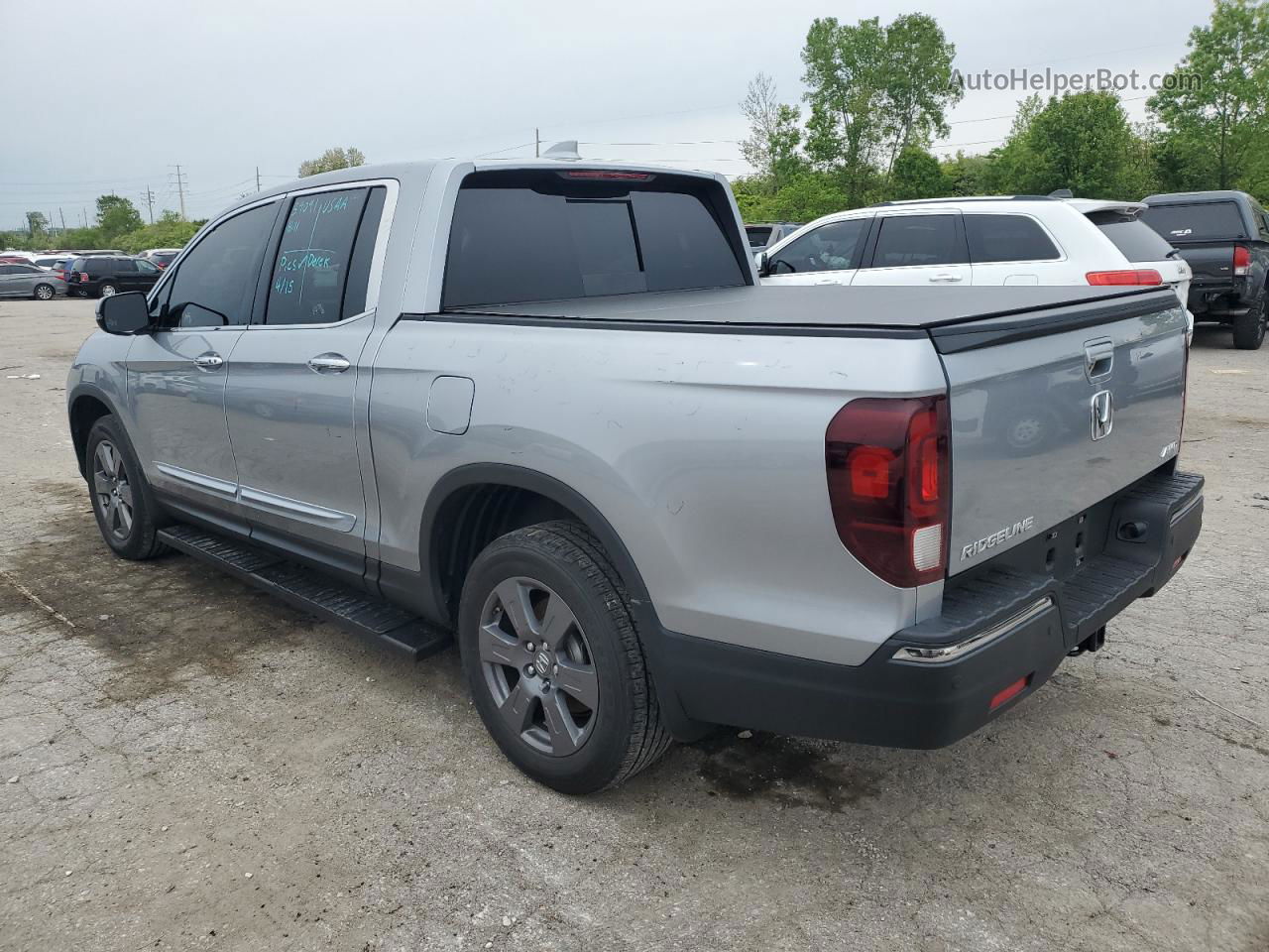 2020 Honda Ridgeline Rtl Silver vin: 5FPYK3F76LB001685