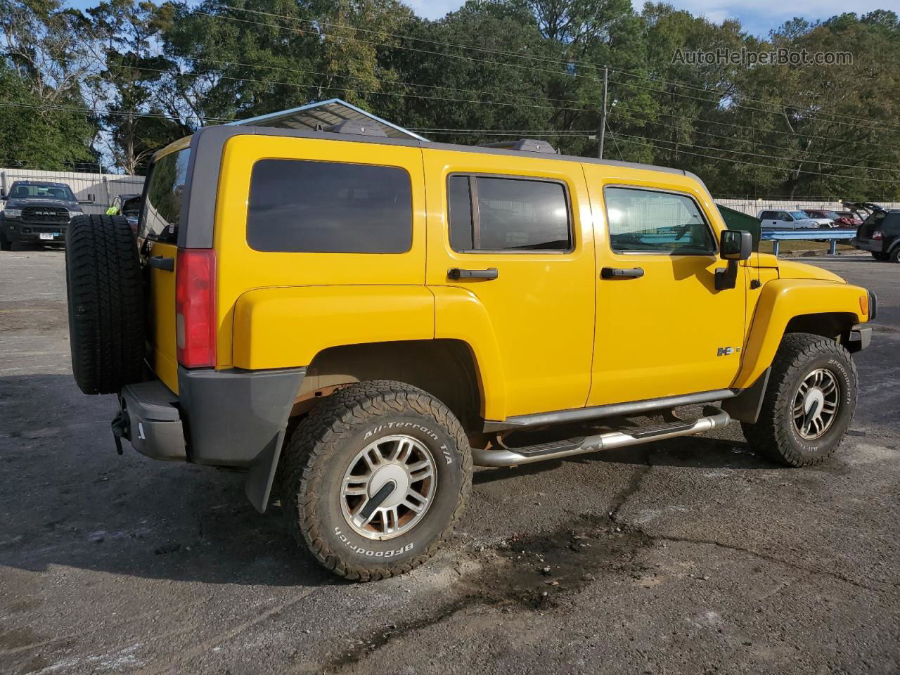 2006 Hummer H3  Yellow vin: 5GTDN136068108551