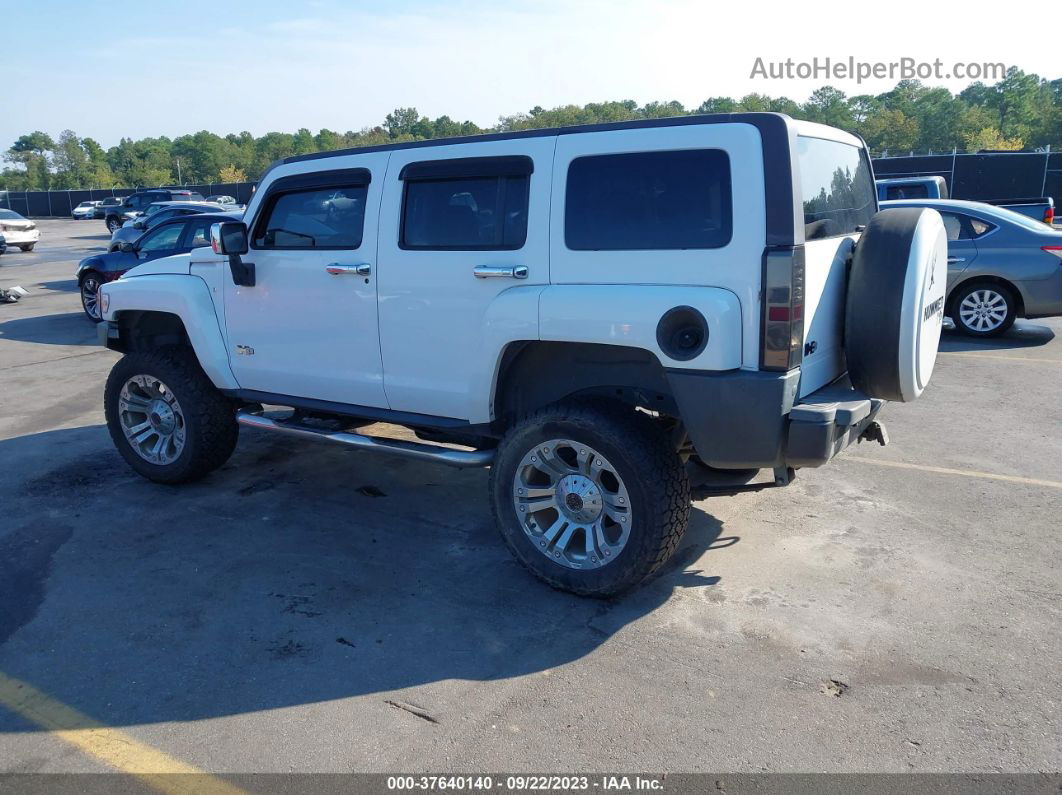 2006 Hummer H3   White vin: 5GTDN136168309391