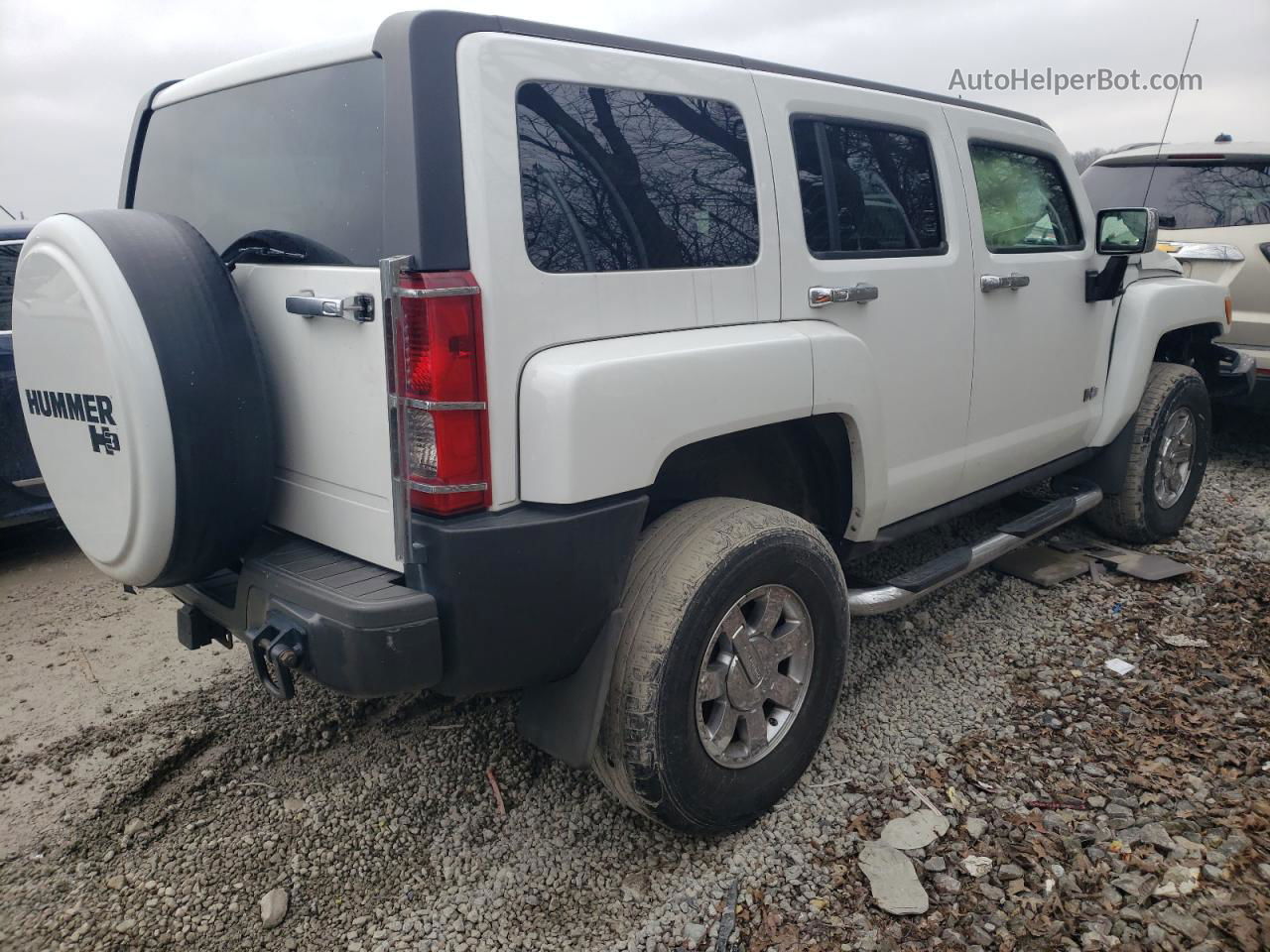 2006 Hummer H3  White vin: 5GTDN136268272125