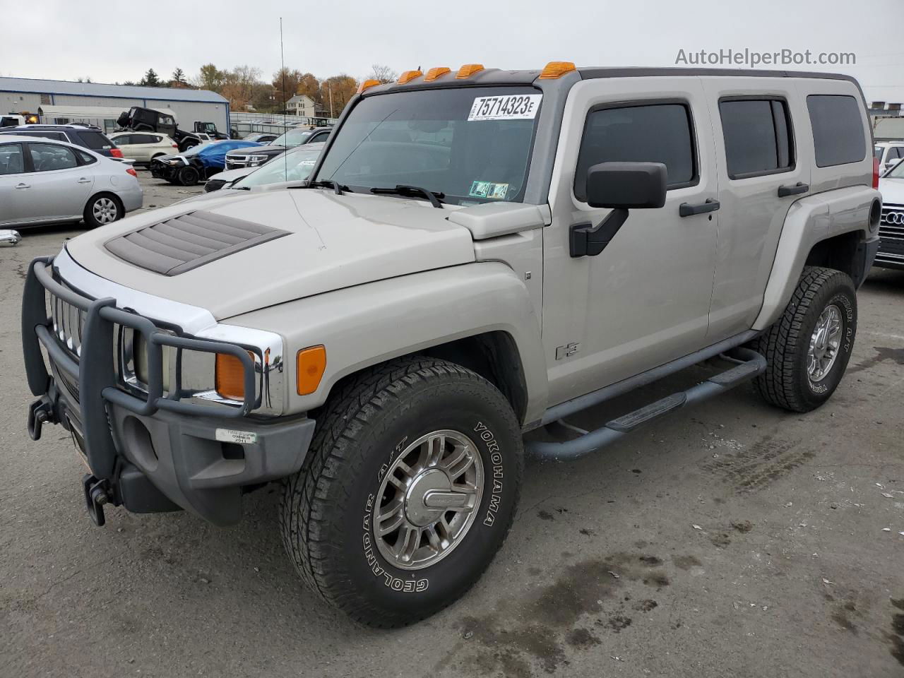 2006 Hummer H3  Бежевый vin: 5GTDN136268294481