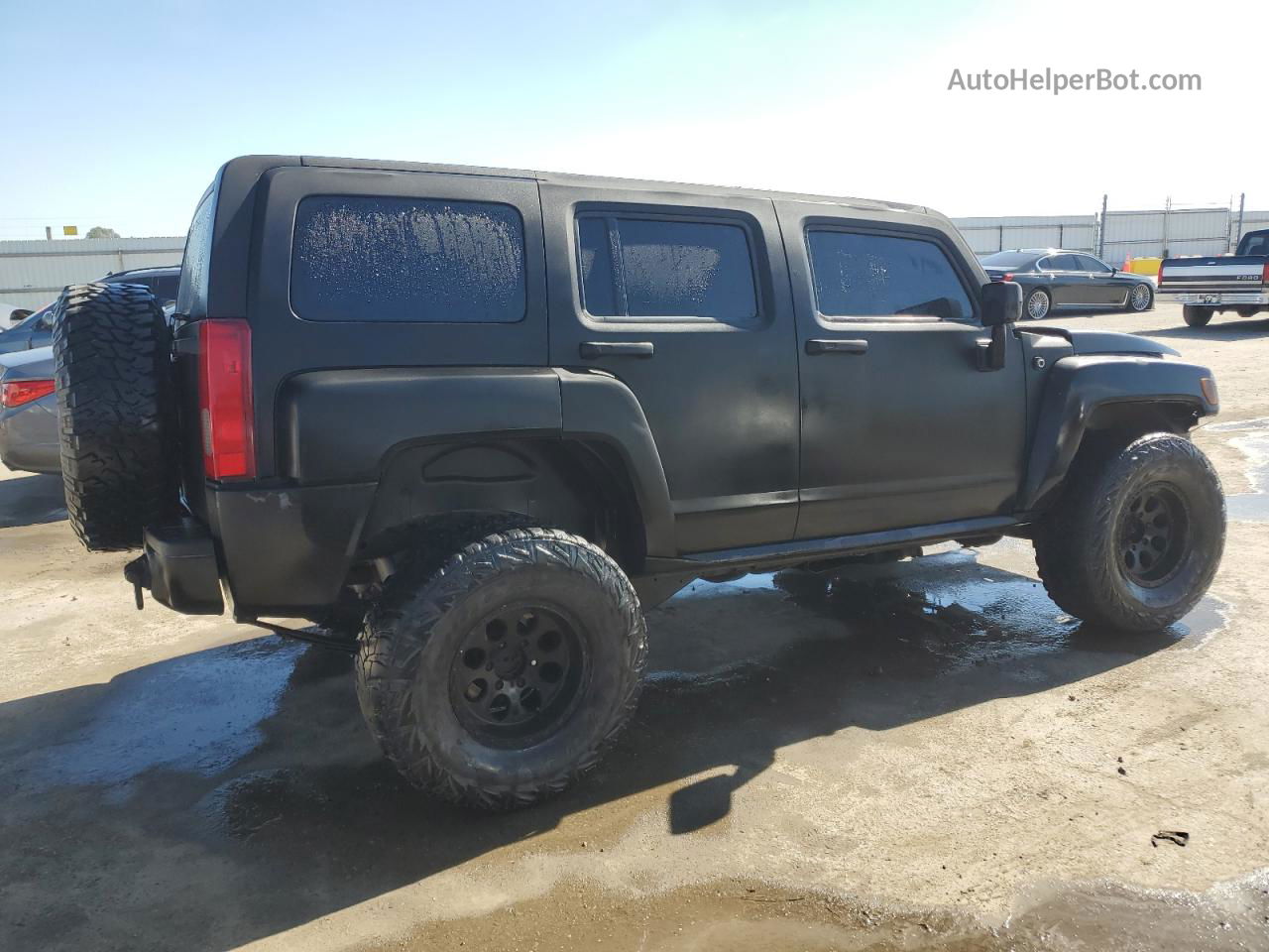 2006 Hummer H3  Black vin: 5GTDN136468167506