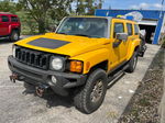 2006 Hummer H3  Yellow vin: 5GTDN136468332003