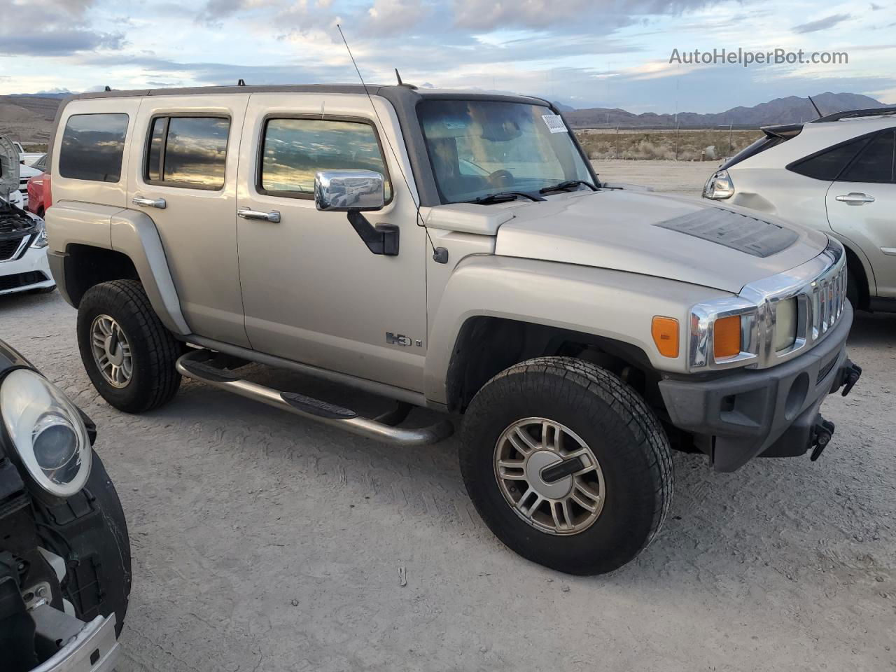 2006 Hummer H3  Silver vin: 5GTDN136568163559