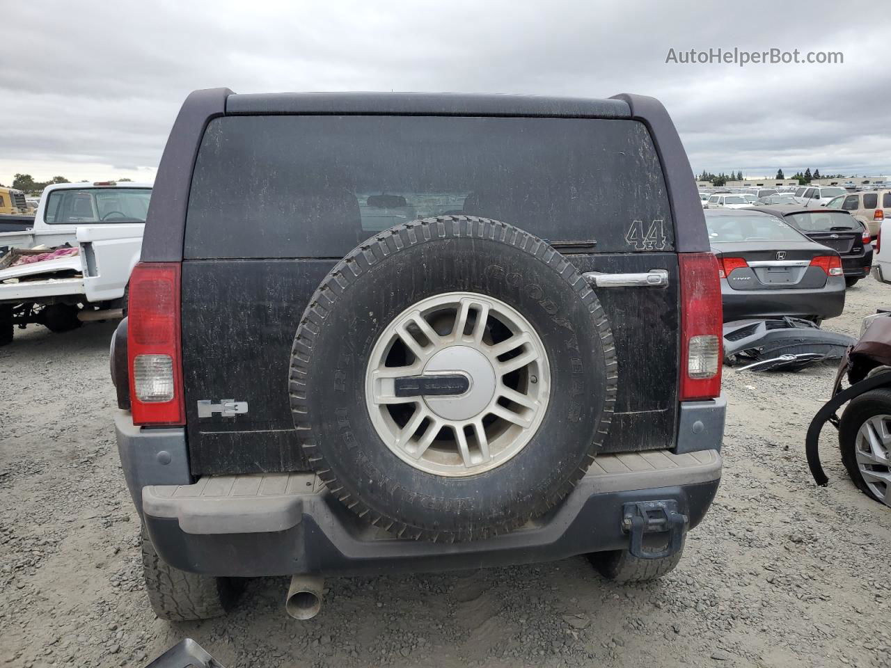 2006 Hummer H3  Black vin: 5GTDN136568179888