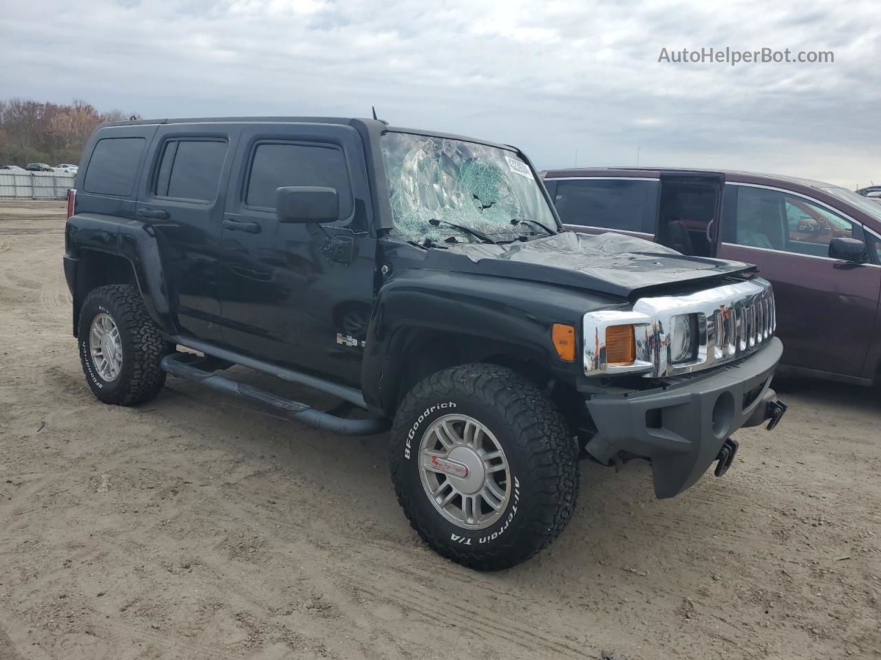 2006 Hummer H3  Черный vin: 5GTDN136768127968