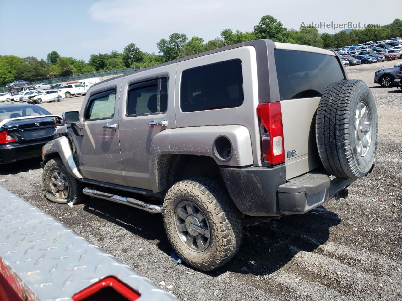 2006 Hummer H3  Silver vin: 5GTDN136768176443