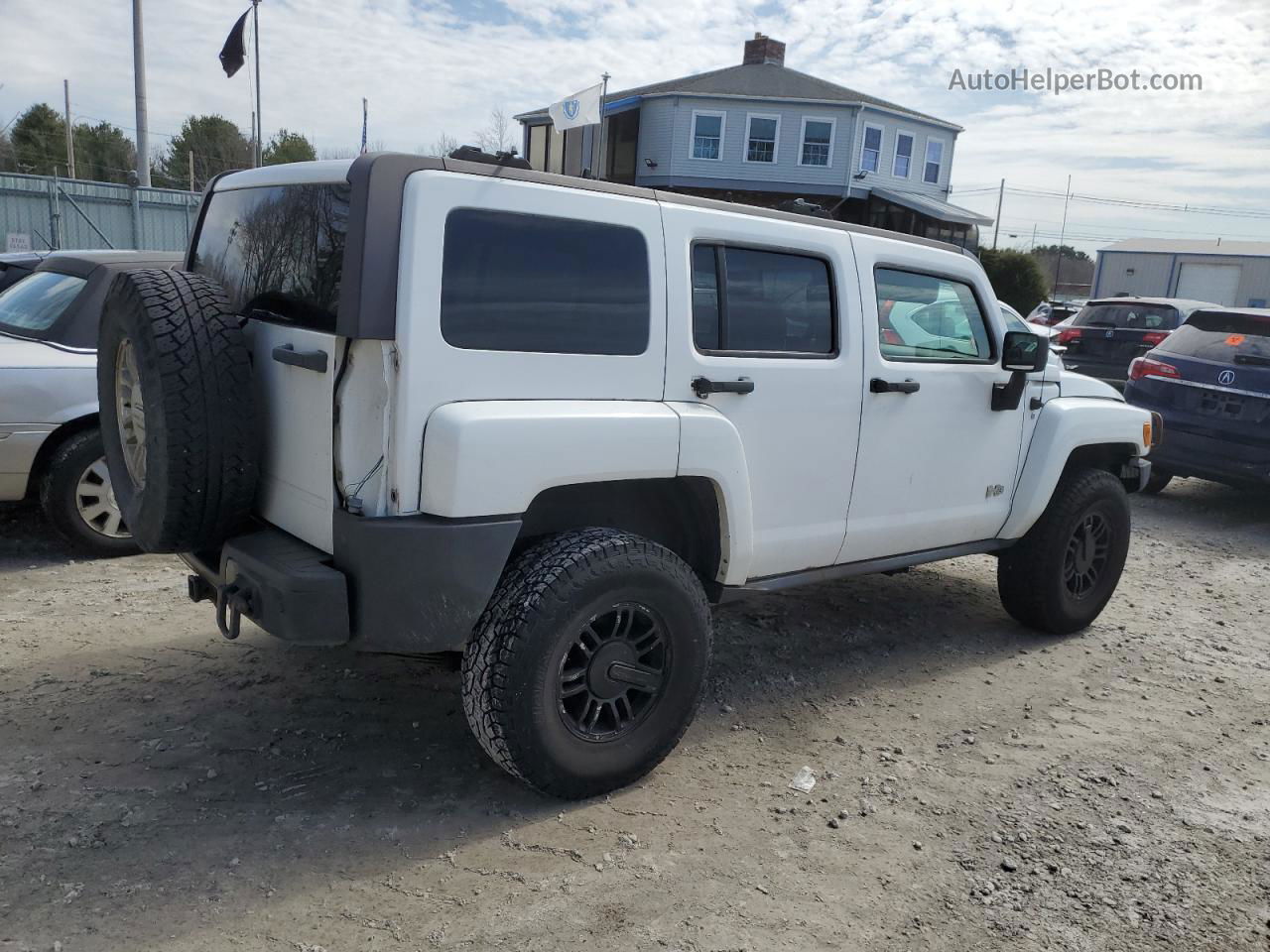 2006 Hummer H3  White vin: 5GTDN136868297935