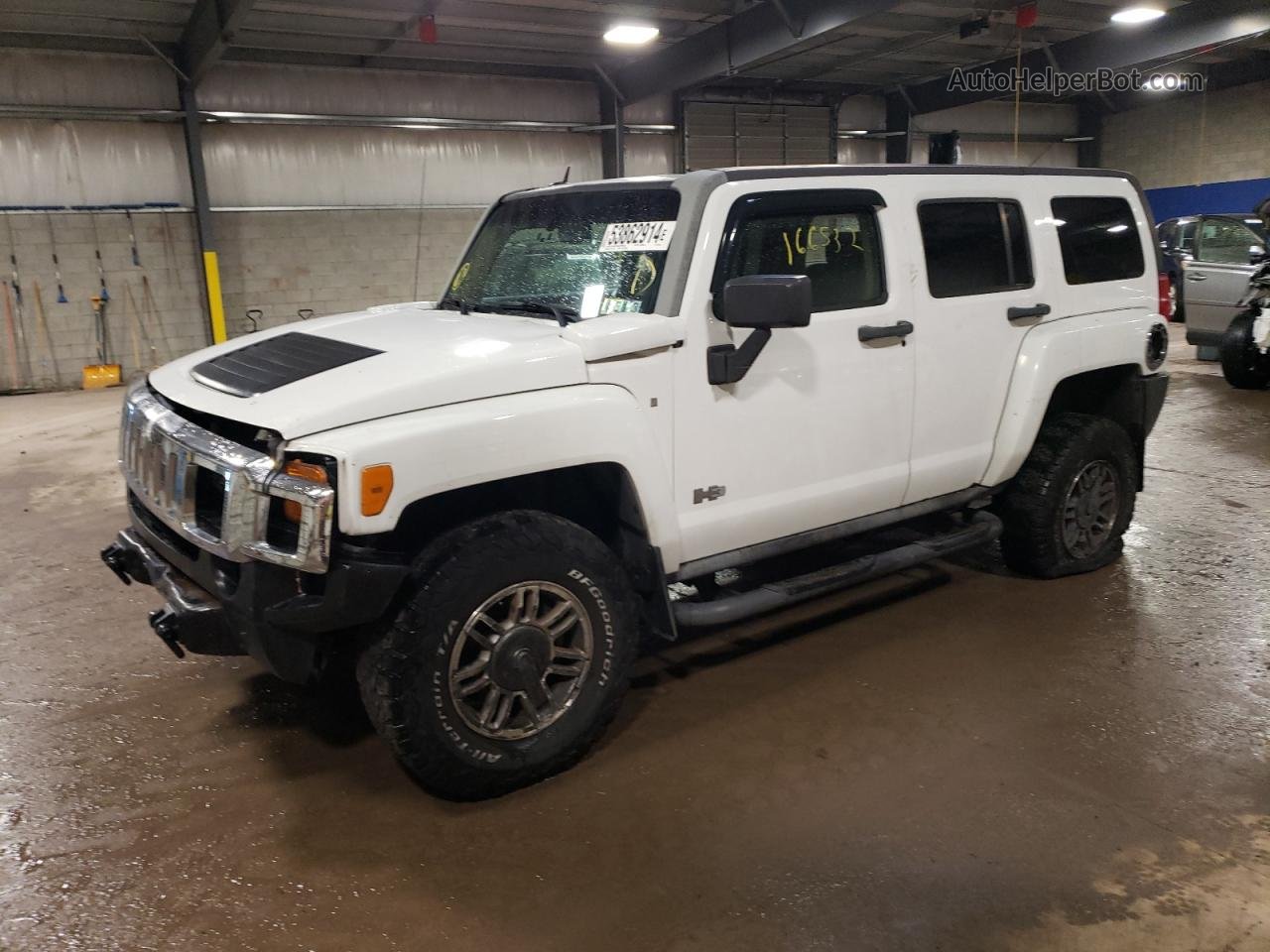 2007 Hummer H3  White vin: 5GTDN13E078156947