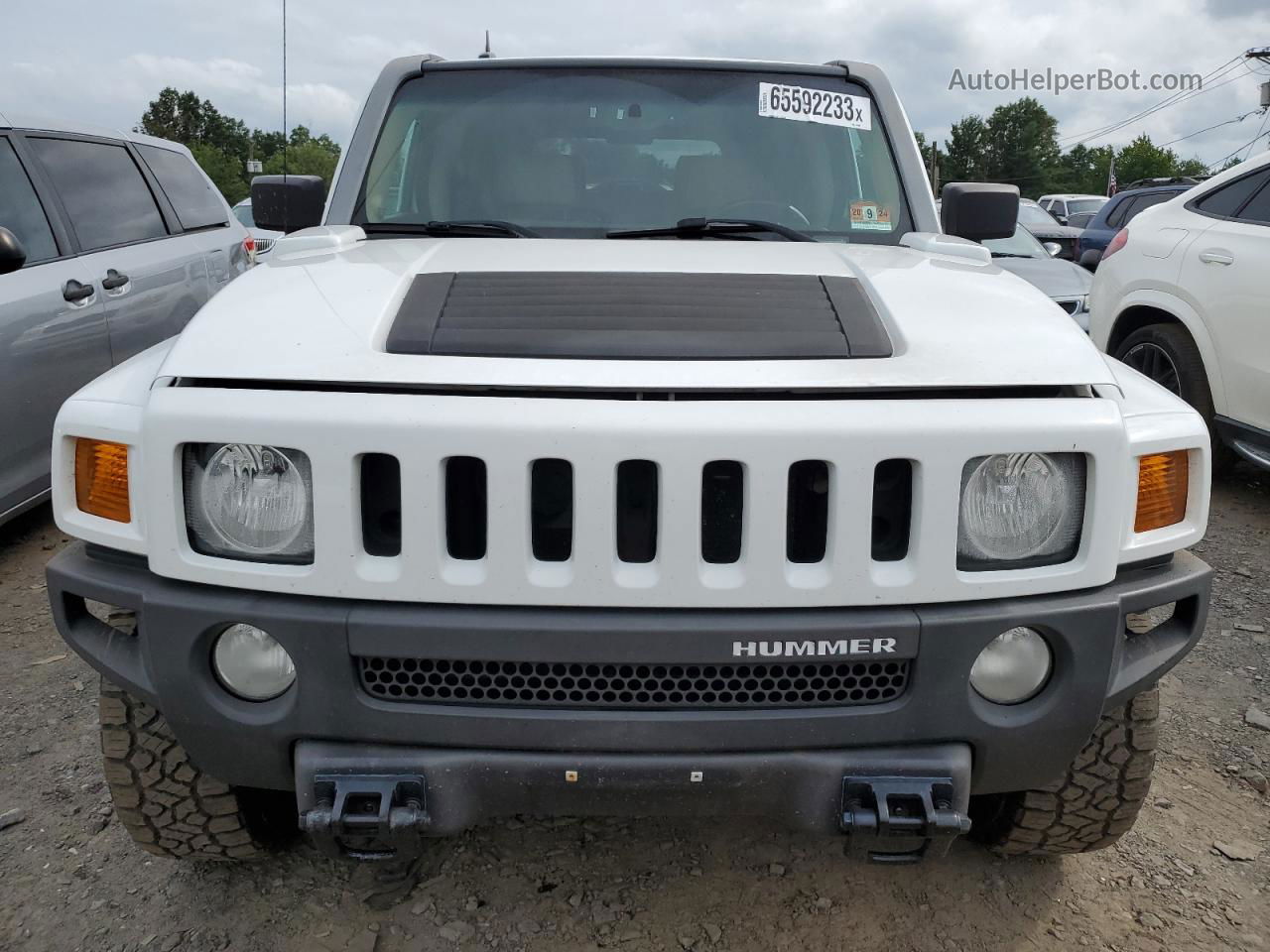 2007 Hummer H3  White vin: 5GTDN13E178157881