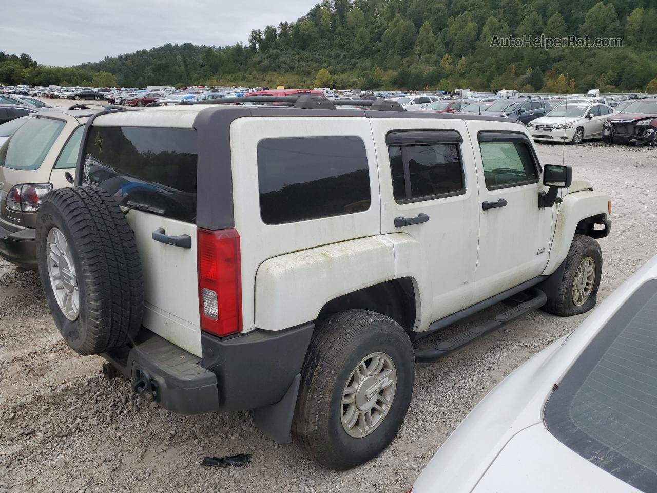 2007 Hummer H3  White vin: 5GTDN13E278184555