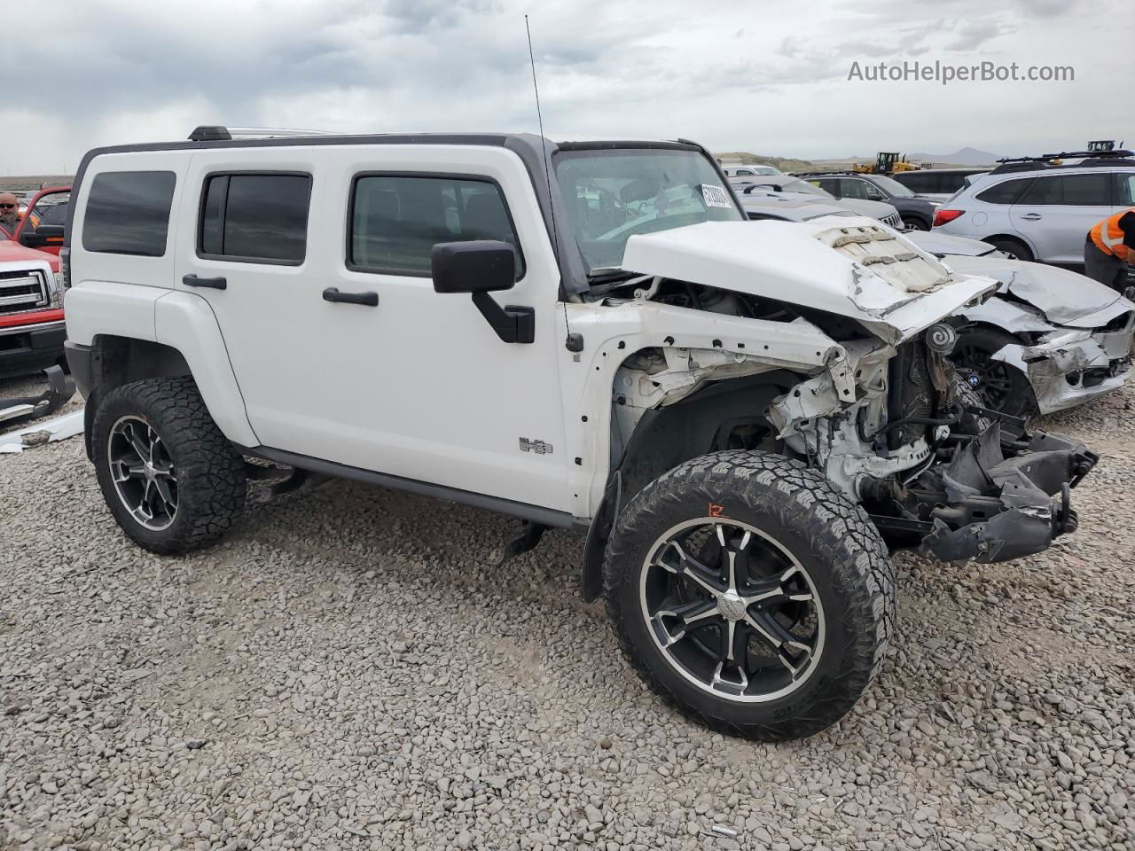 2007 Hummer H3  White vin: 5GTDN13E278219756