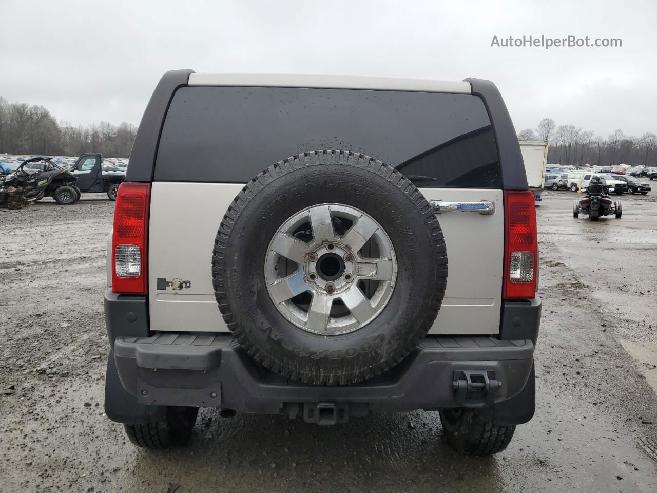 2007 Hummer H3  Серебряный vin: 5GTDN13E478197789