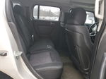 2007 Hummer H3  Серебряный vin: 5GTDN13E478197789