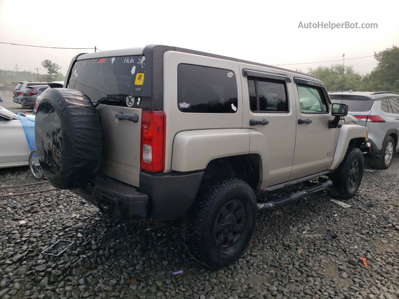 2007 Hummer H3  Cream vin: 5GTDN13E478244383