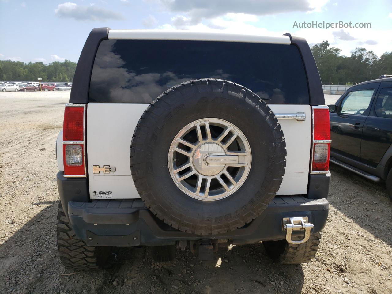 2007 Hummer H3  White vin: 5GTDN13E578148116