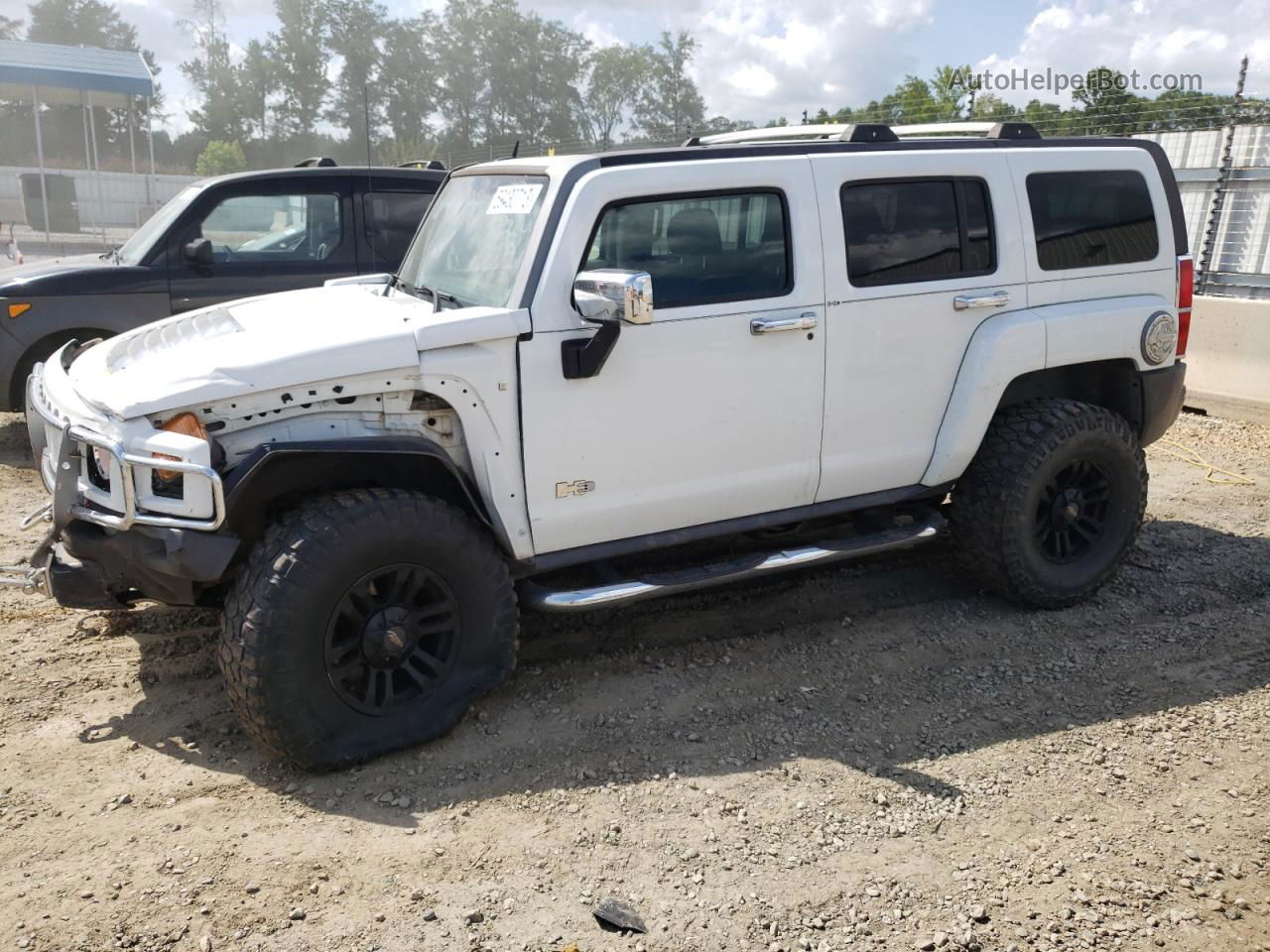 2007 Hummer H3  White vin: 5GTDN13E578148116