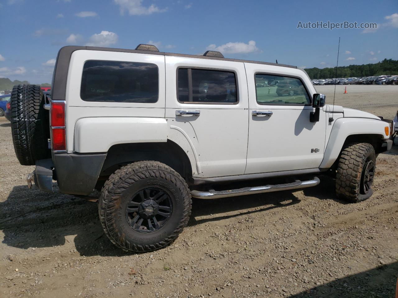 2007 Hummer H3  White vin: 5GTDN13E578148116