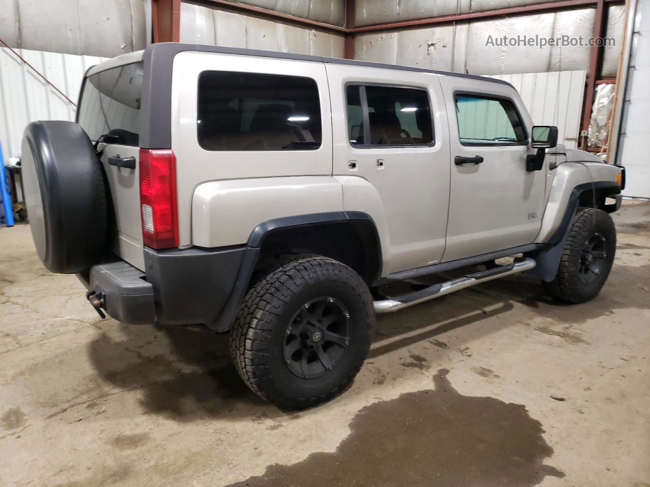 2007 Hummer H3  Silver vin: 5GTDN13E778142902