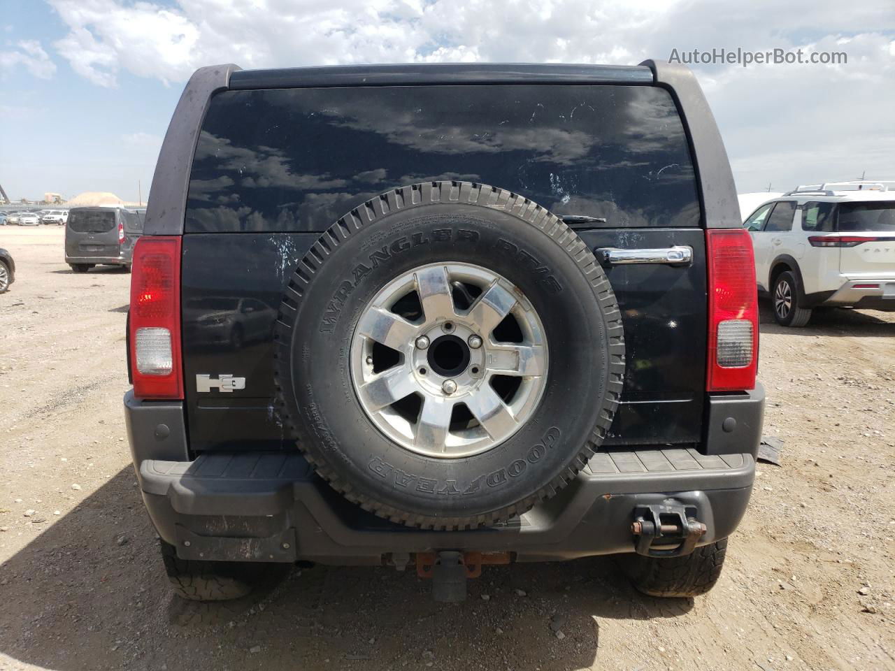 2007 Hummer H3  Черный vin: 5GTDN13E878240188