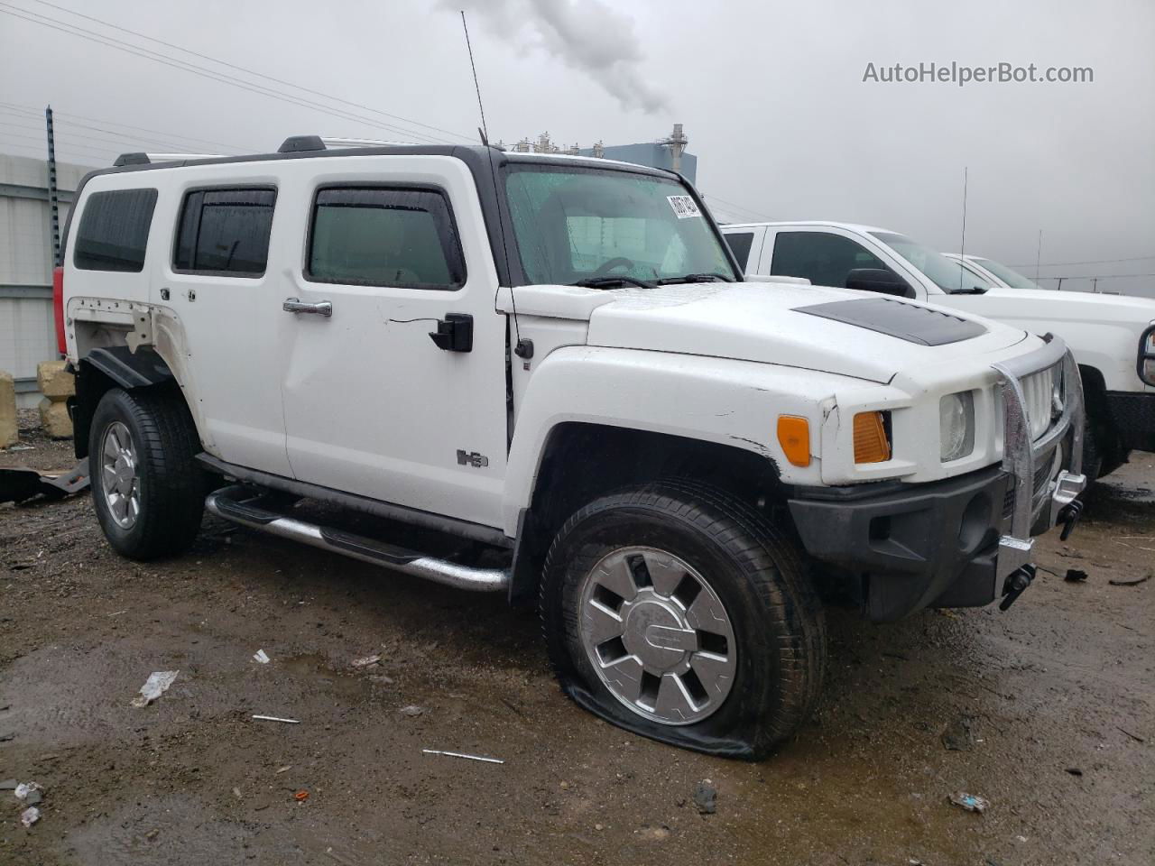 2007 Hummer H3  White vin: 5GTDN13E978139886