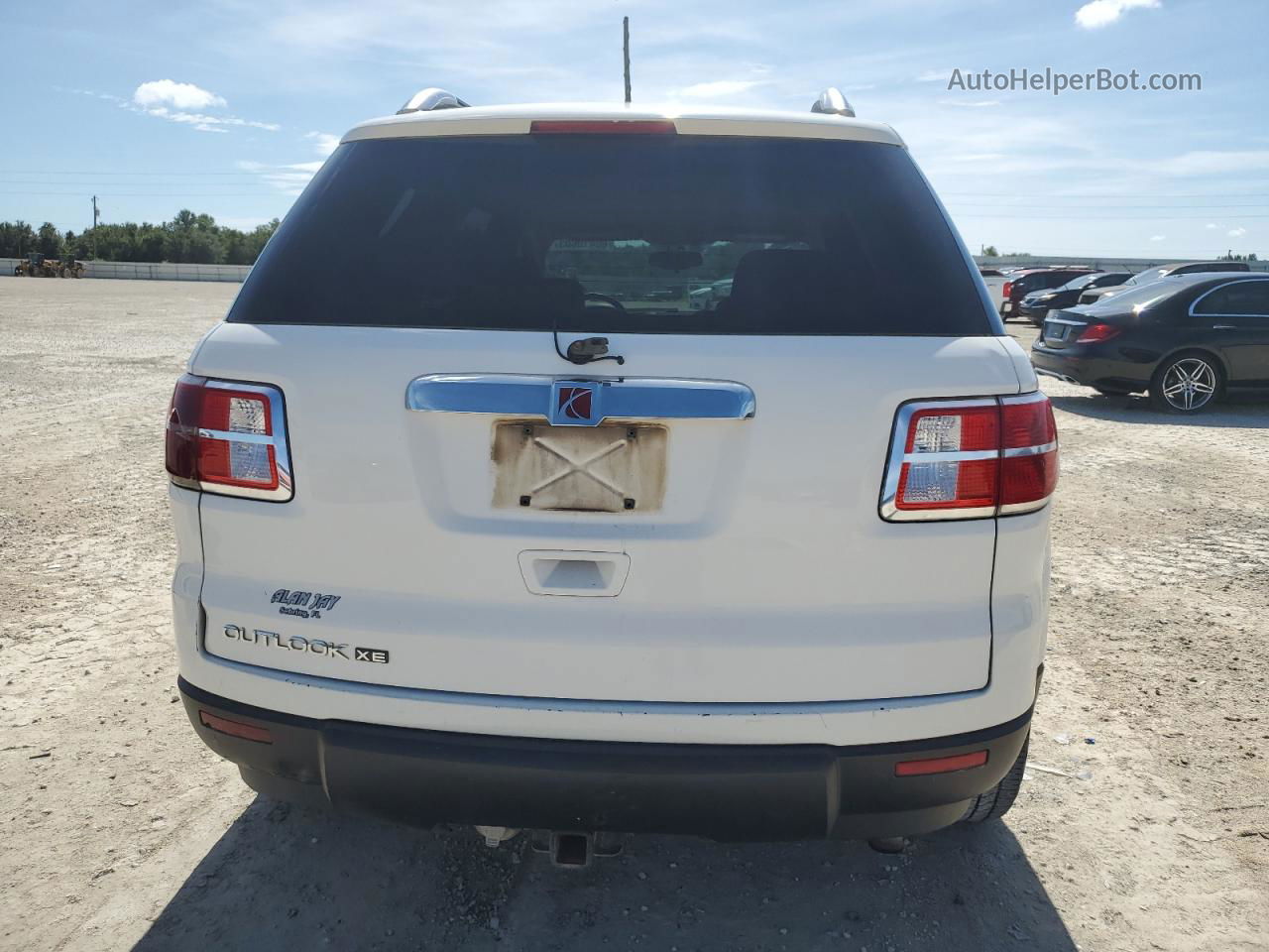 2008 Saturn Outlook Xe White vin: 5GZER13728J187028