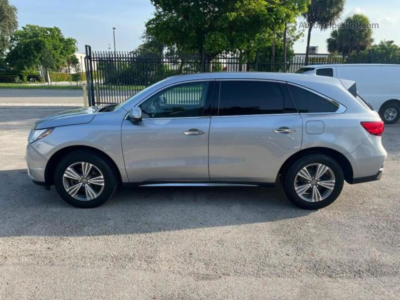 2020 Acura Mdx  Silver vin: 5J8YD3H36LL015825