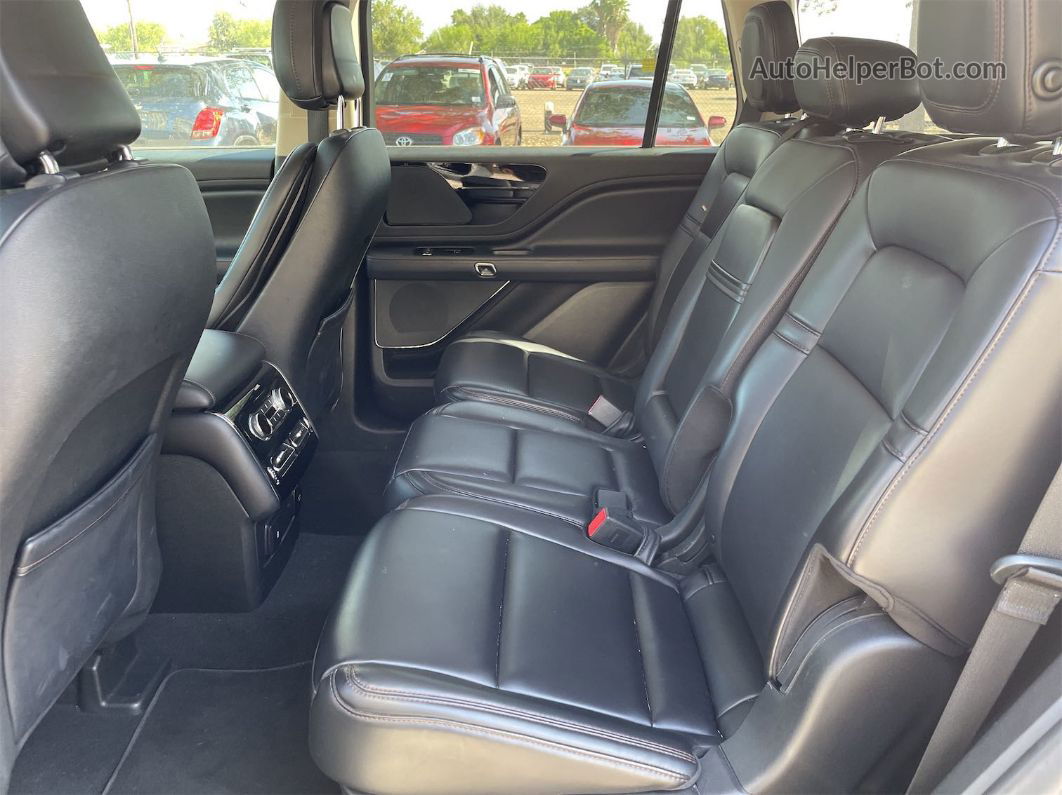 2020 Lincoln Aviator Standard Unknown vin: 5LM5J6WC2LGL25891