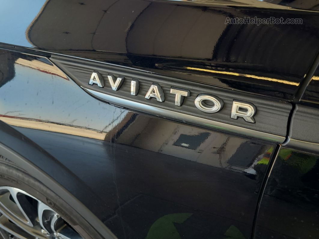 2020 Lincoln Aviator Standard Неизвестно vin: 5LM5J6WC6LGL07572