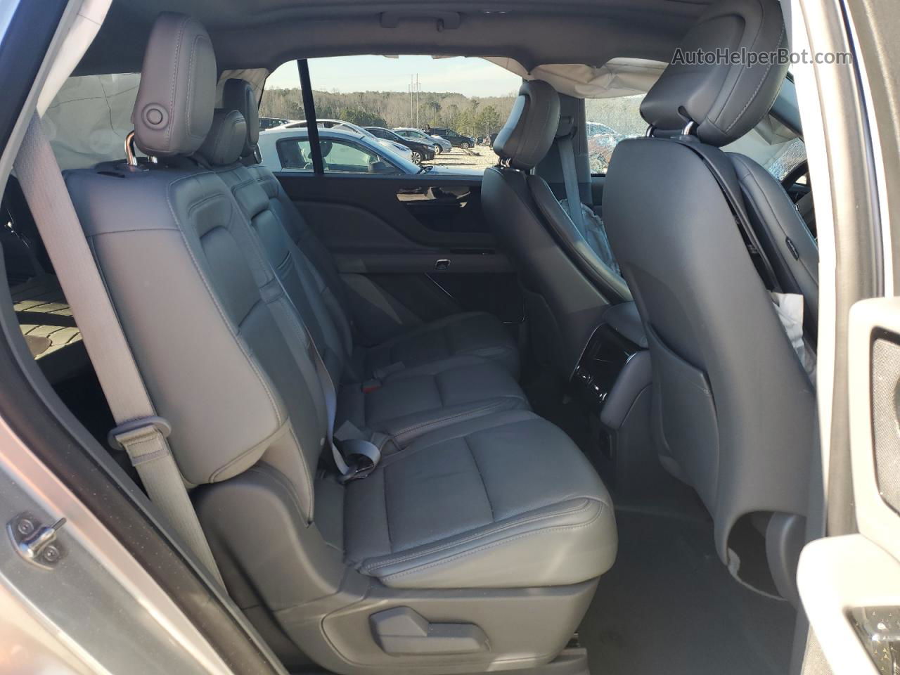 2020 Lincoln Aviator Reserve Silver vin: 5LM5J7WC1LGL38038