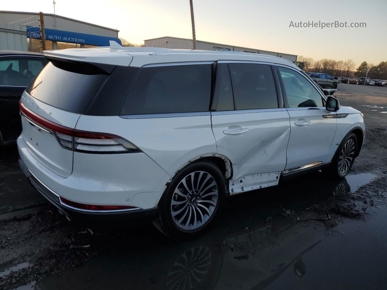 2020 Lincoln Aviator Reserve Белый vin: 5LM5J7WC5LGL21128