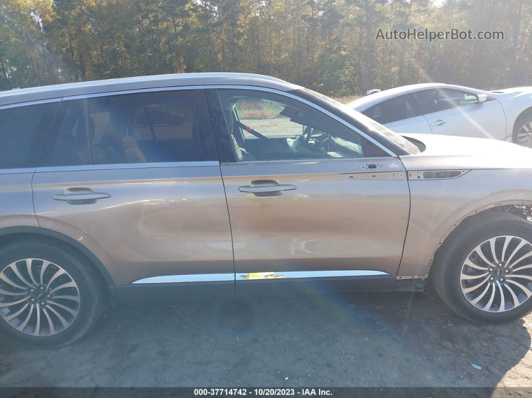 2020 Lincoln Aviator Reserve Champagne vin: 5LM5J7WC5LGL33912