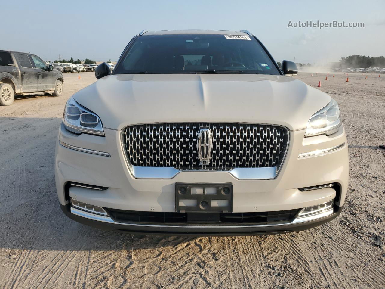 2020 Lincoln Aviator Reserve Бежевый vin: 5LM5J7WC7LGL34673