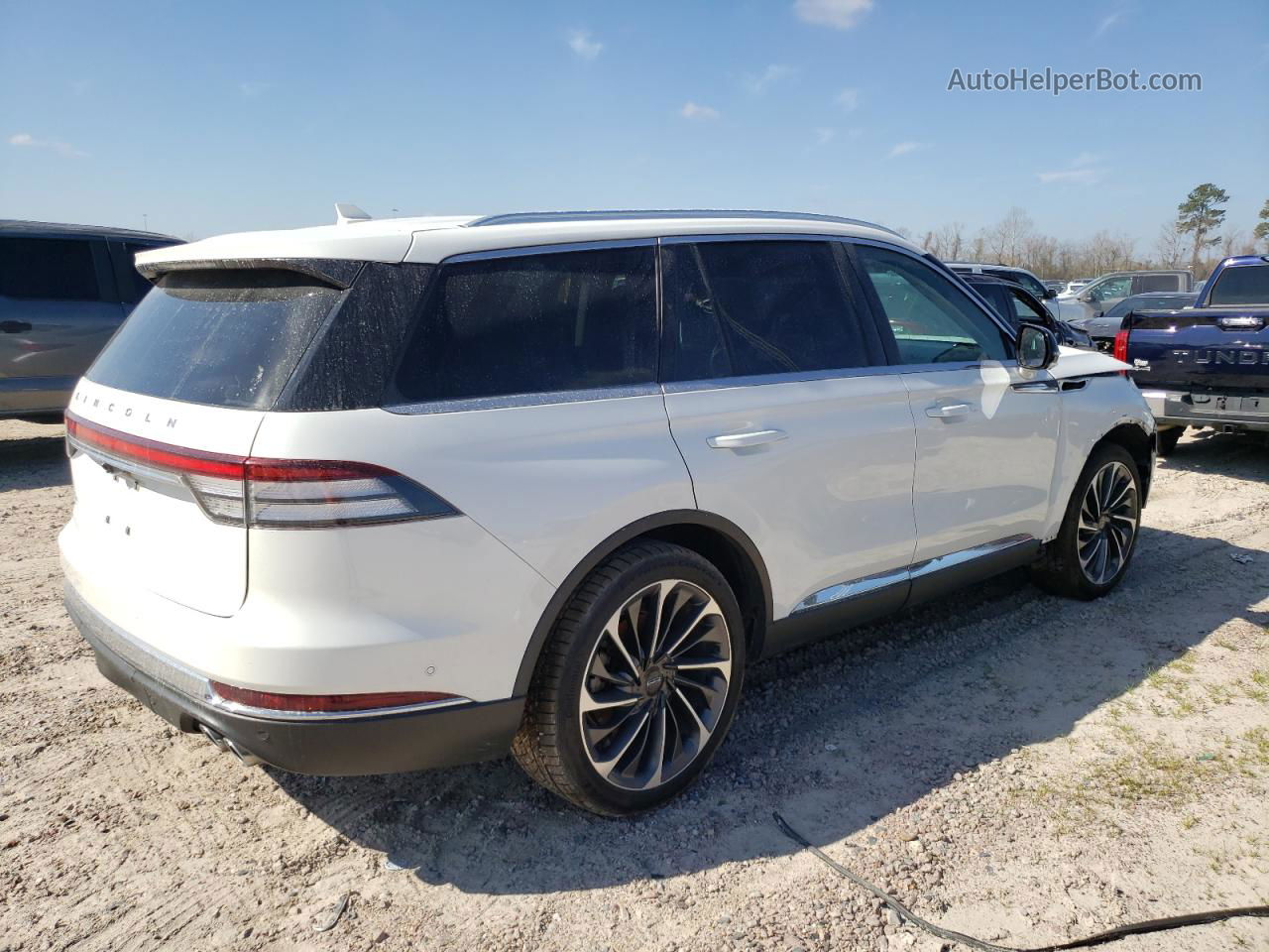 2020 Lincoln Aviator Reserve White vin: 5LM5J7WC8LGL37825