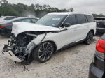 2020 Lincoln Aviator Reserve White vin: 5LM5J7XC1LGL02557