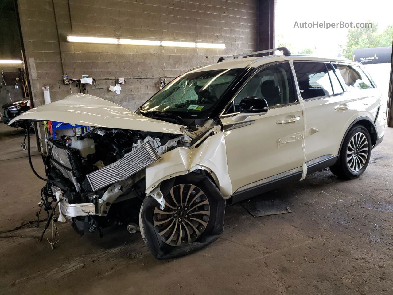 2020 Lincoln Aviator Reserve White vin: 5LM5J7XC3LGL36693