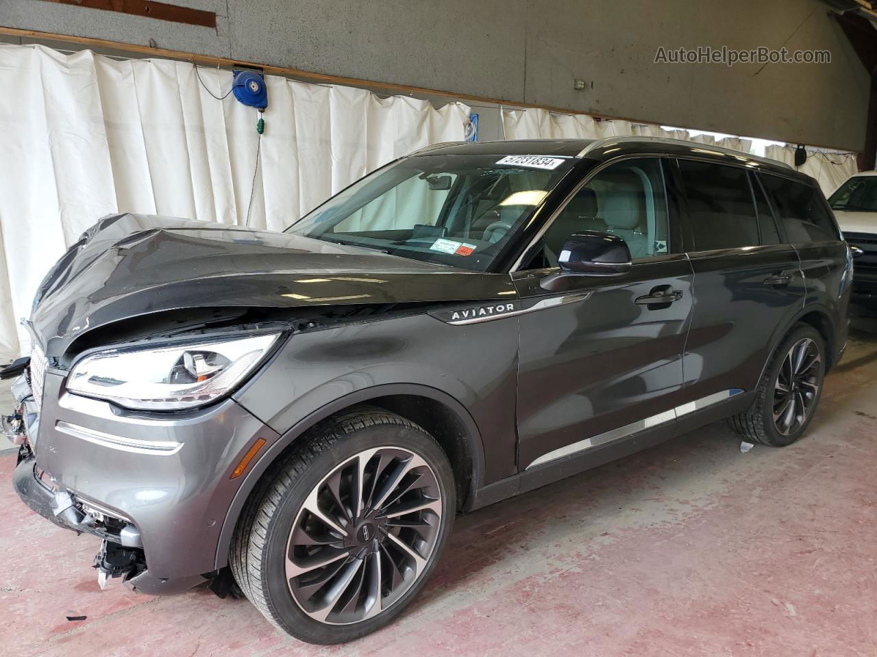 2020 Lincoln Aviator Reserve Silver vin: 5LM5J7XC7LGL17905