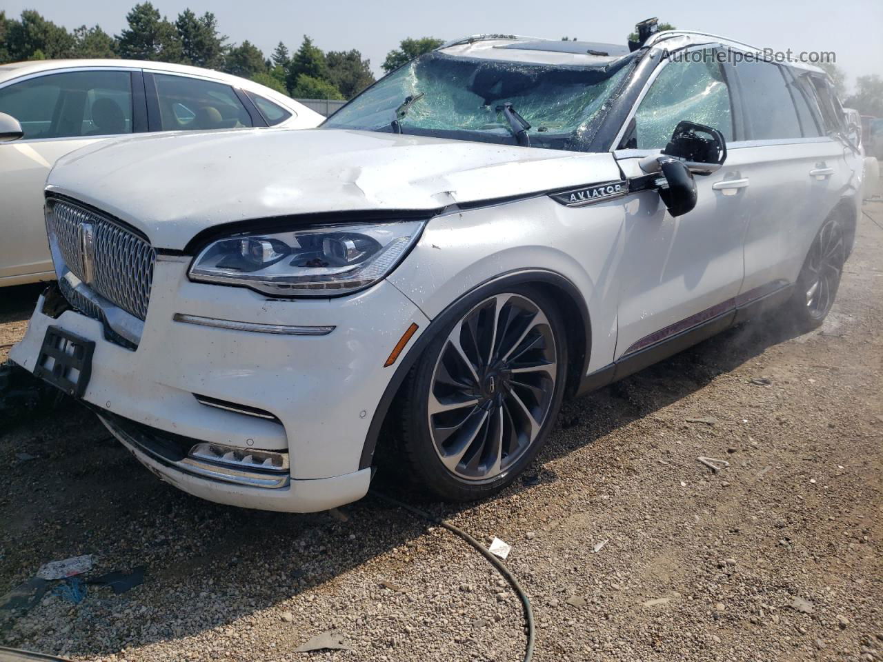 2020 Lincoln Aviator Reserve White vin: 5LM5J7XC9LGL03911