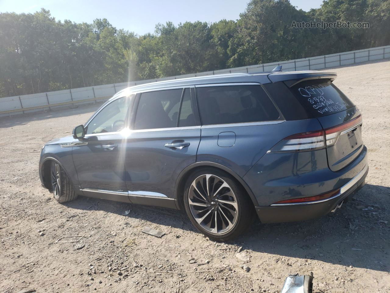 2020 Lincoln Aviator Reserve Blue vin: 5LM5J7XCXLGL01343