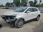 2015 Lincoln Mkc  White vin: 5LMCJ1A96FUJ13250