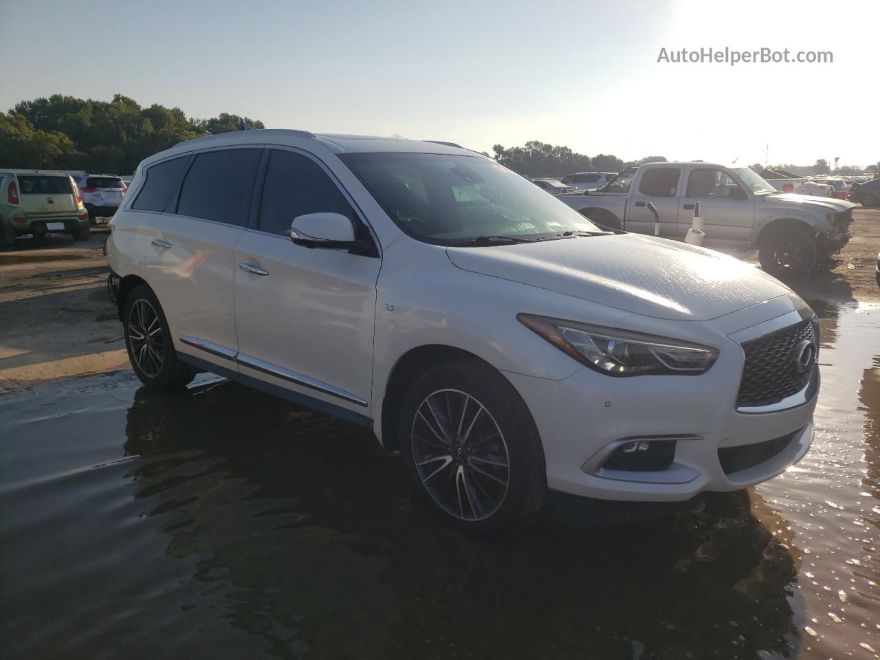 2016 Infiniti Qx60  White vin: 5N1AL0MN7GC518273