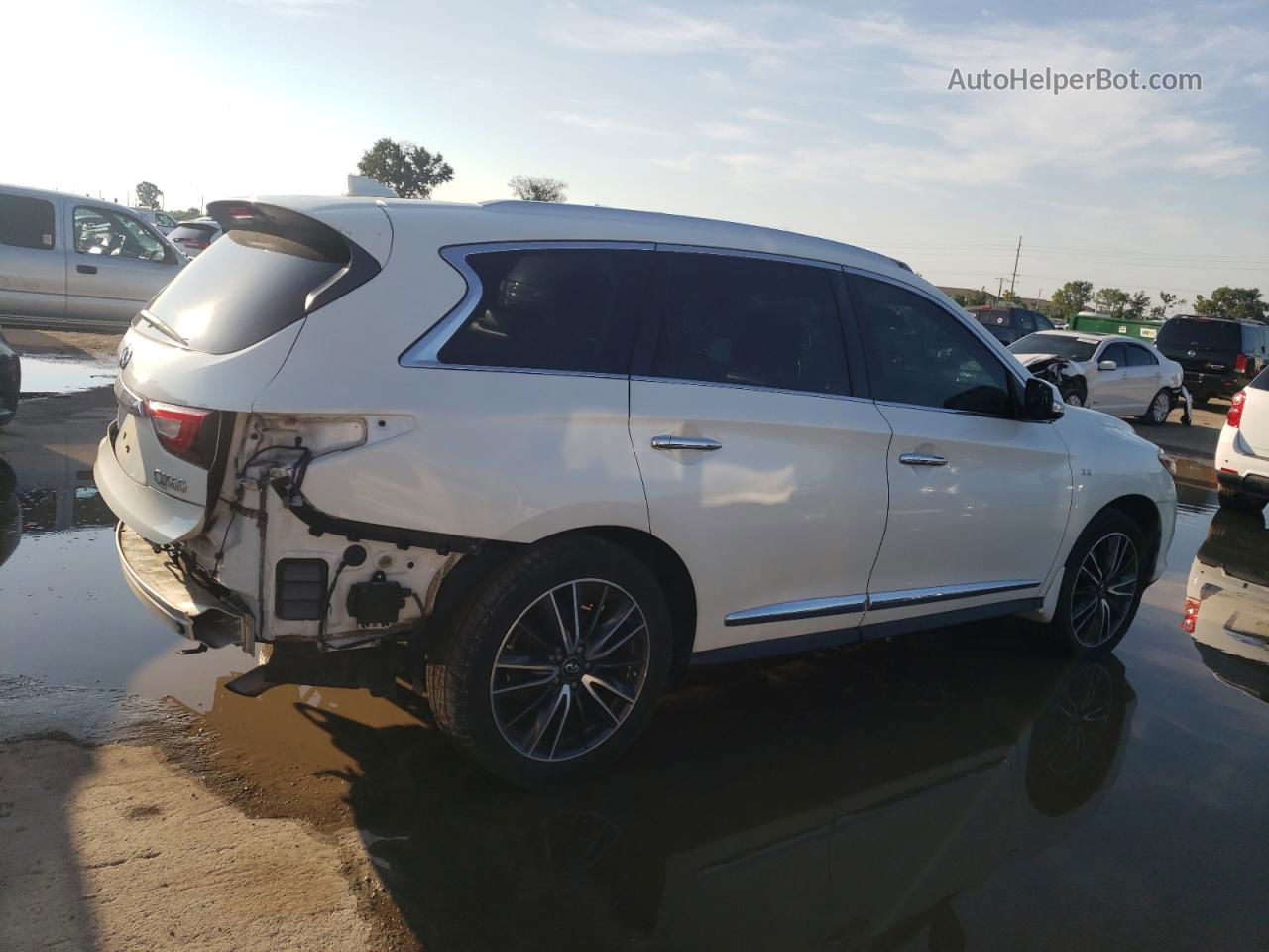 2016 Infiniti Qx60  White vin: 5N1AL0MN7GC518273