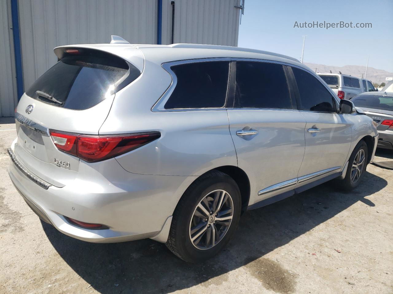 2016 Infiniti Qx60  Серебряный vin: 5N1AL0MNXGC525315