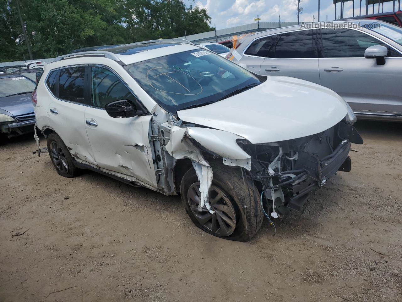 2016 Nissan Rogue S White vin: 5N1AT2MT5GC826455