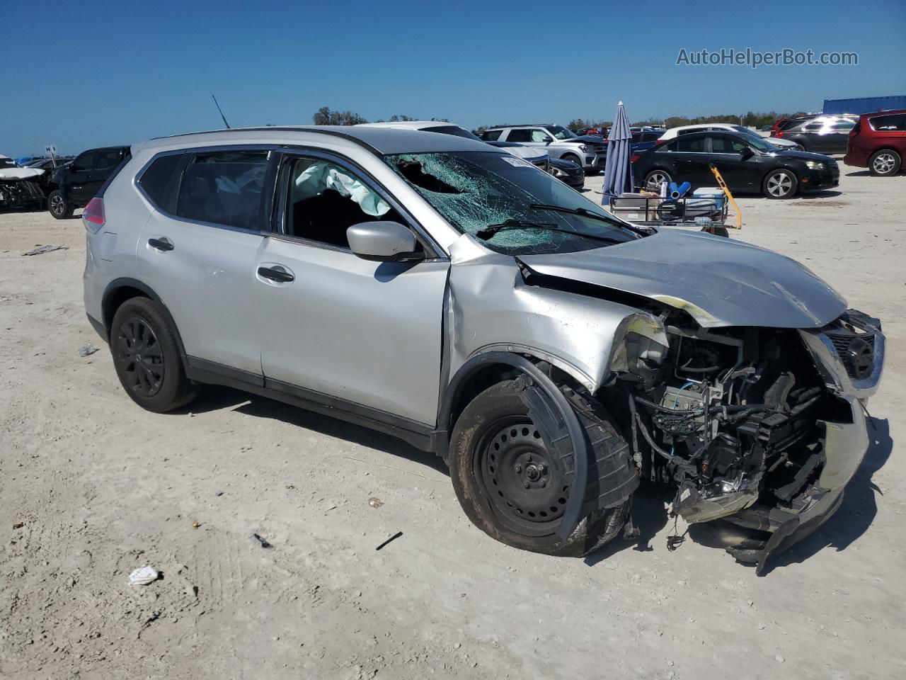 2016 Nissan Rogue S Silver vin: 5N1AT2MT9GC841816