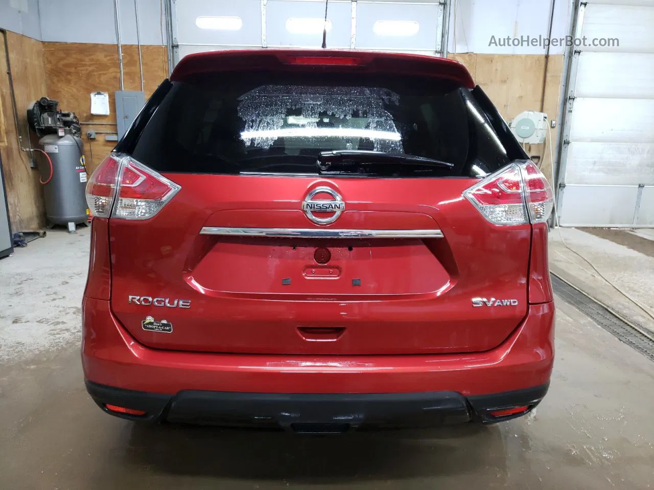 2016 Nissan Rogue S Burgundy vin: 5N1AT2MV0GC898066