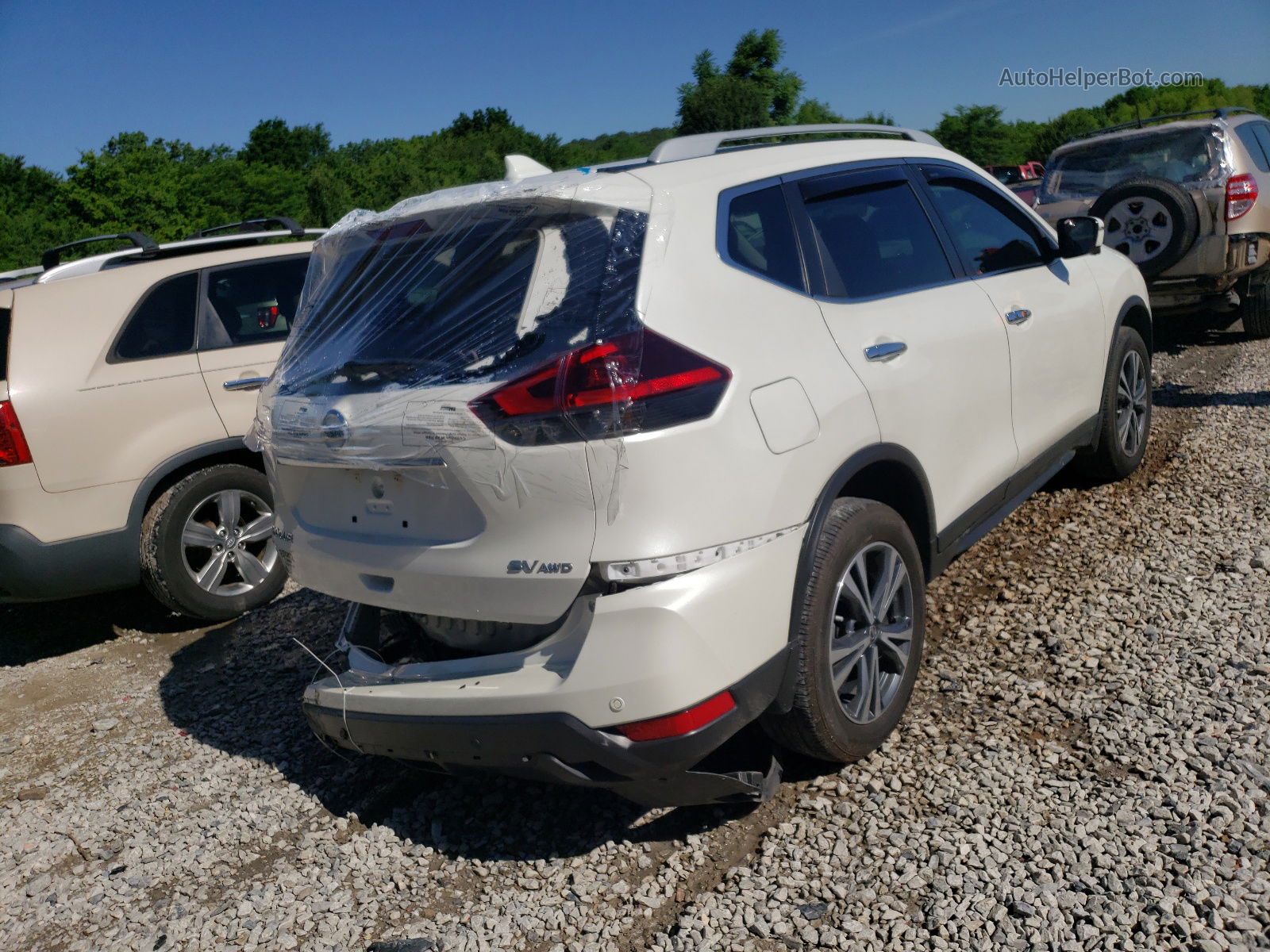 2019 Nissan Rogue S White vin: 5N1AT2MV2KC768413