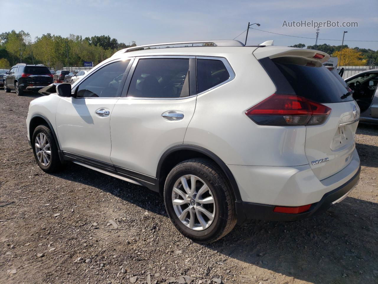 2018 Nissan Rogue S White vin: 5N1AT2MV5JC770624