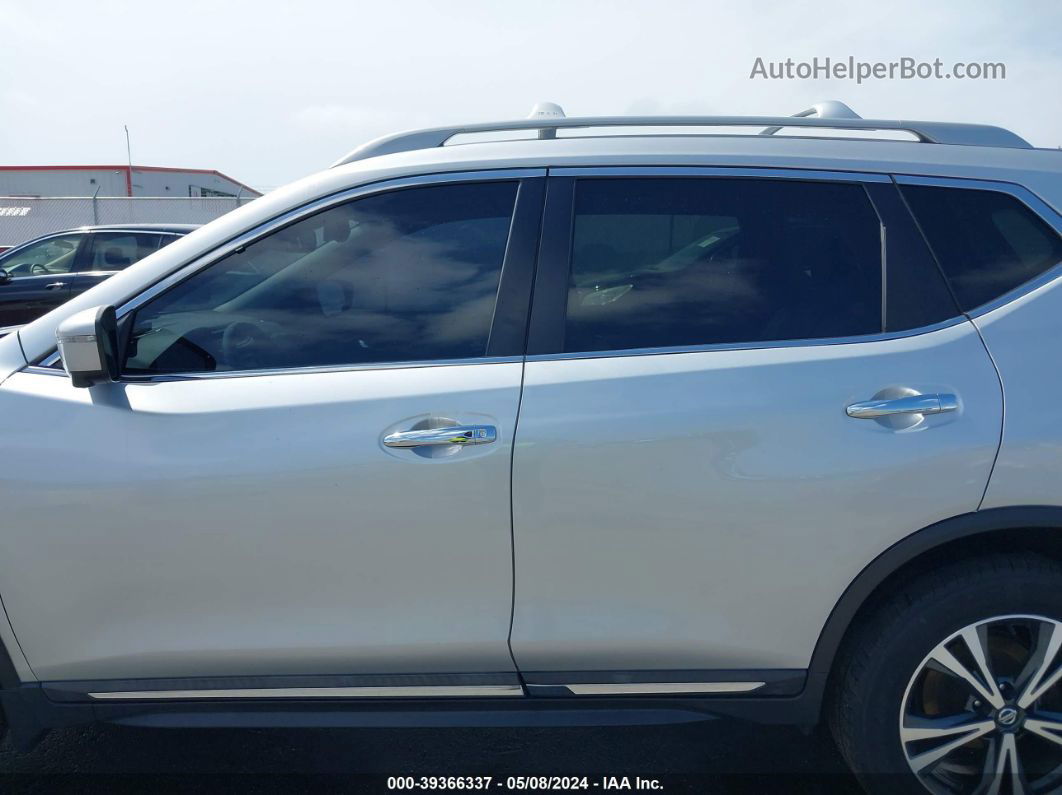 2018 Nissan Rogue Sl Серебряный vin: 5N1AT2MV5JC810877