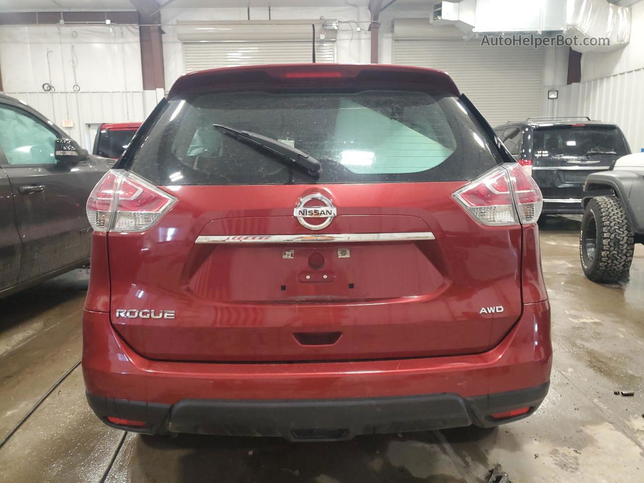 2016 Nissan Rogue S Red vin: 5N1AT2MV8GC747072